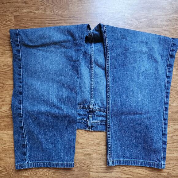 Levis 505 Jeans Mens Size 42x30 Blue Medium Wash Straight Leg - Picture 4 of 12